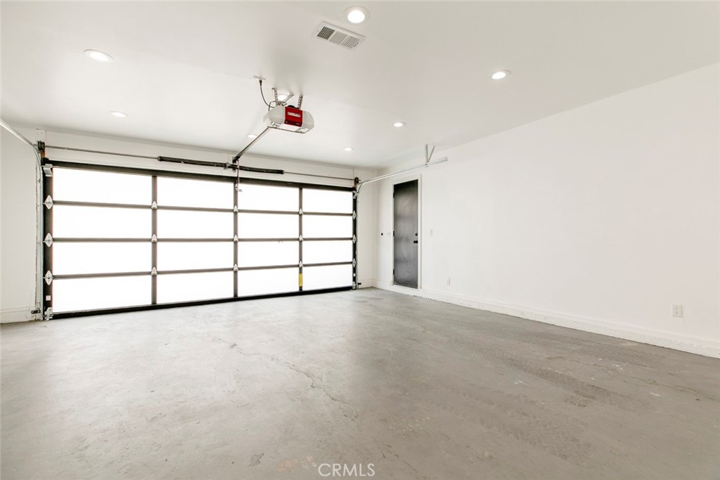27964 Carvel Drive Property Photo 31