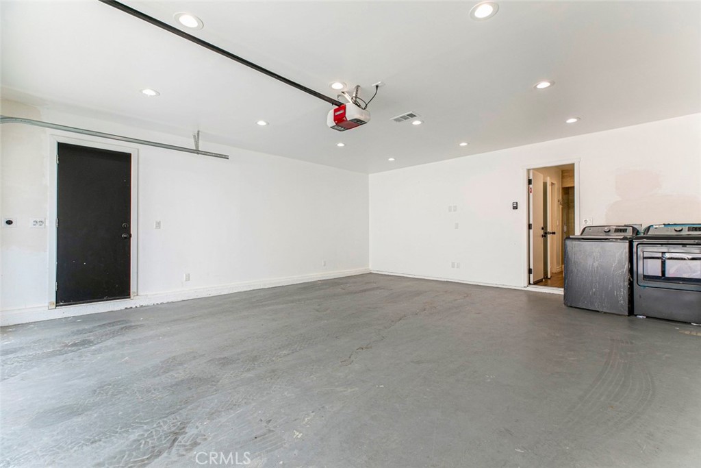 27964 Carvel Drive Property Photo 32