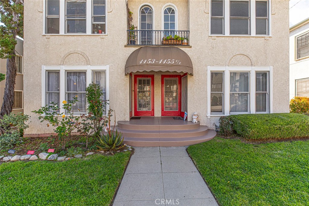 1153 N Maryland Avenue Property Photo 1