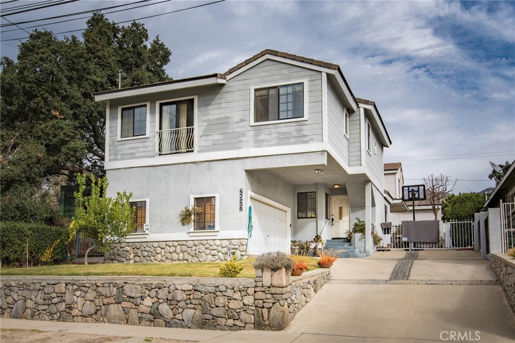 2527 Piedmont Avenue Property Photo 1
