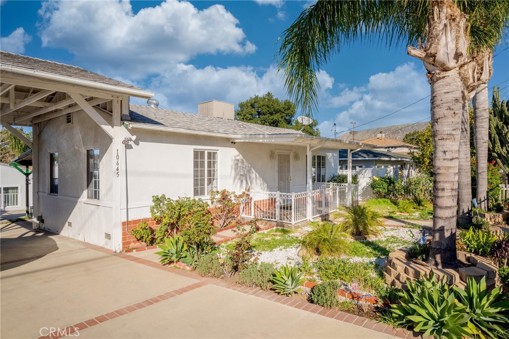 10645 Mather Avenue Property Photo 1