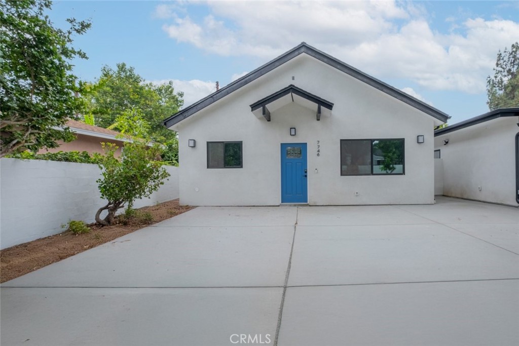 7734 N Glenoaks Boulevard Property Photo 21