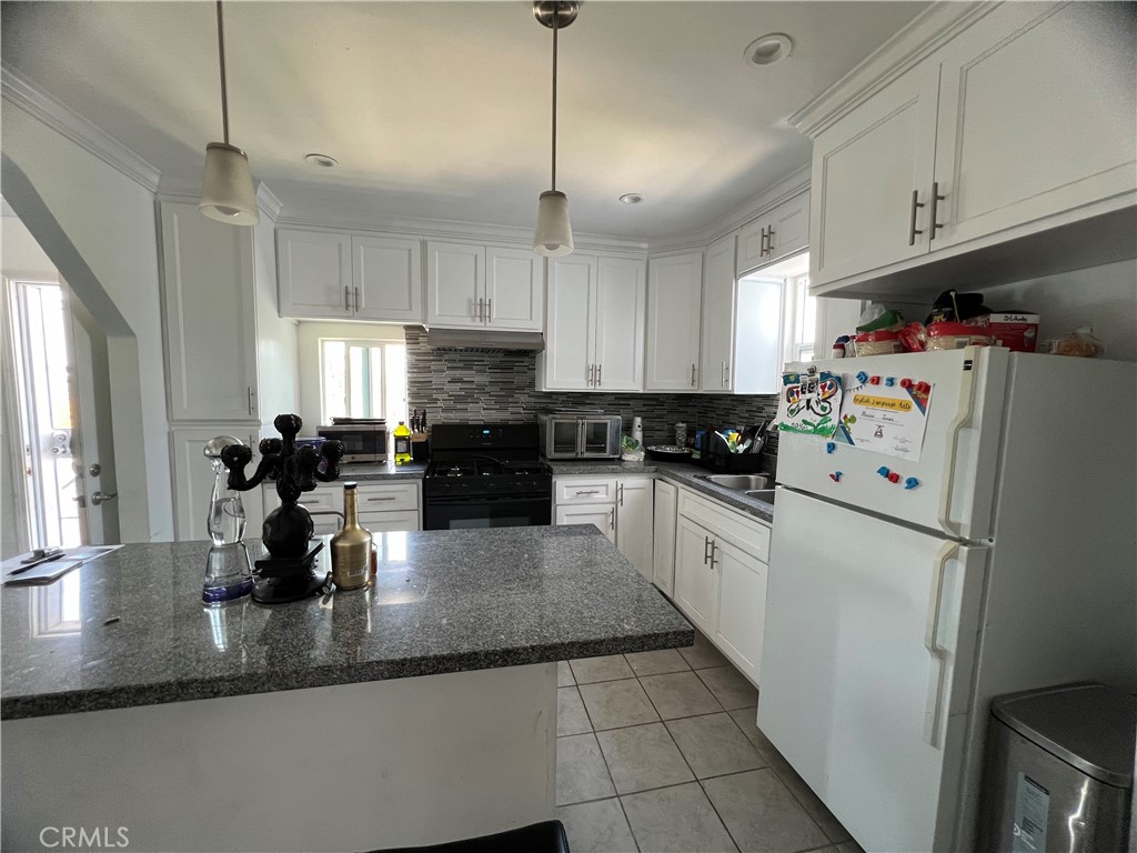 3935 E Cesar E Chavez Avenue Property Photo 1