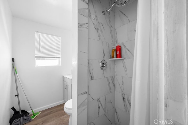 10224 Fernglen Avenue Property Photo 22