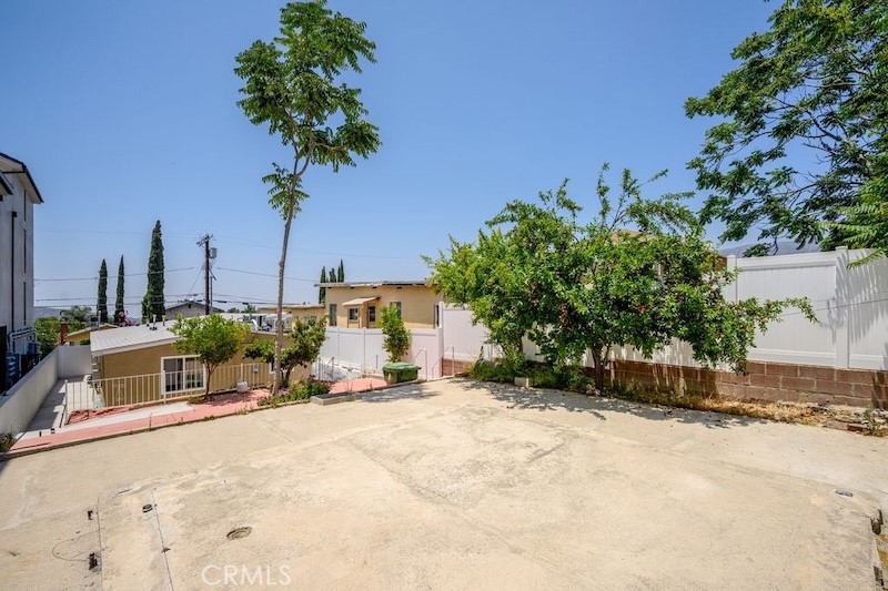 10224 Fernglen Avenue Property Photo 30