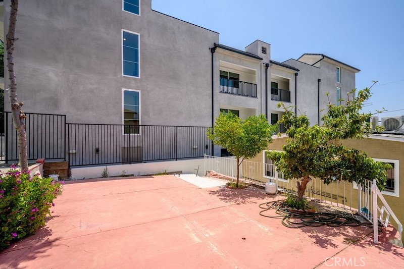 10224 Fernglen Avenue Property Photo 31