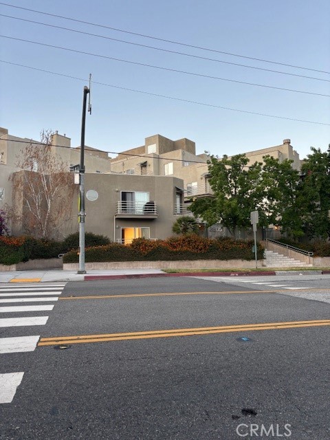 2905 Montrose Avenue 416 Property Photo 1