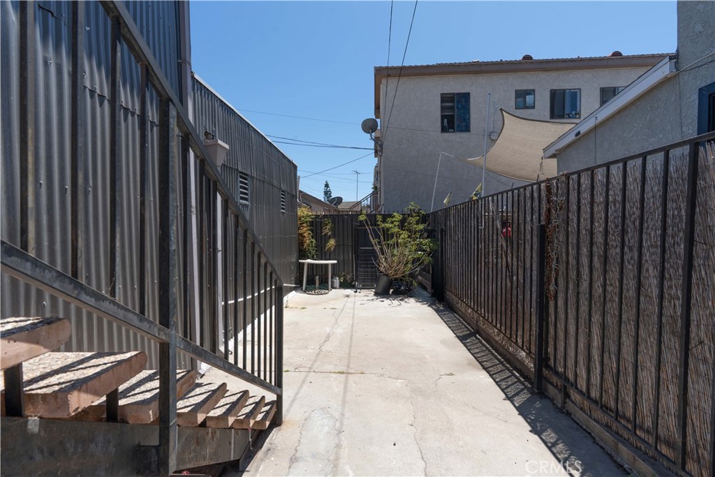 285 W 9th Street Property Photo 12