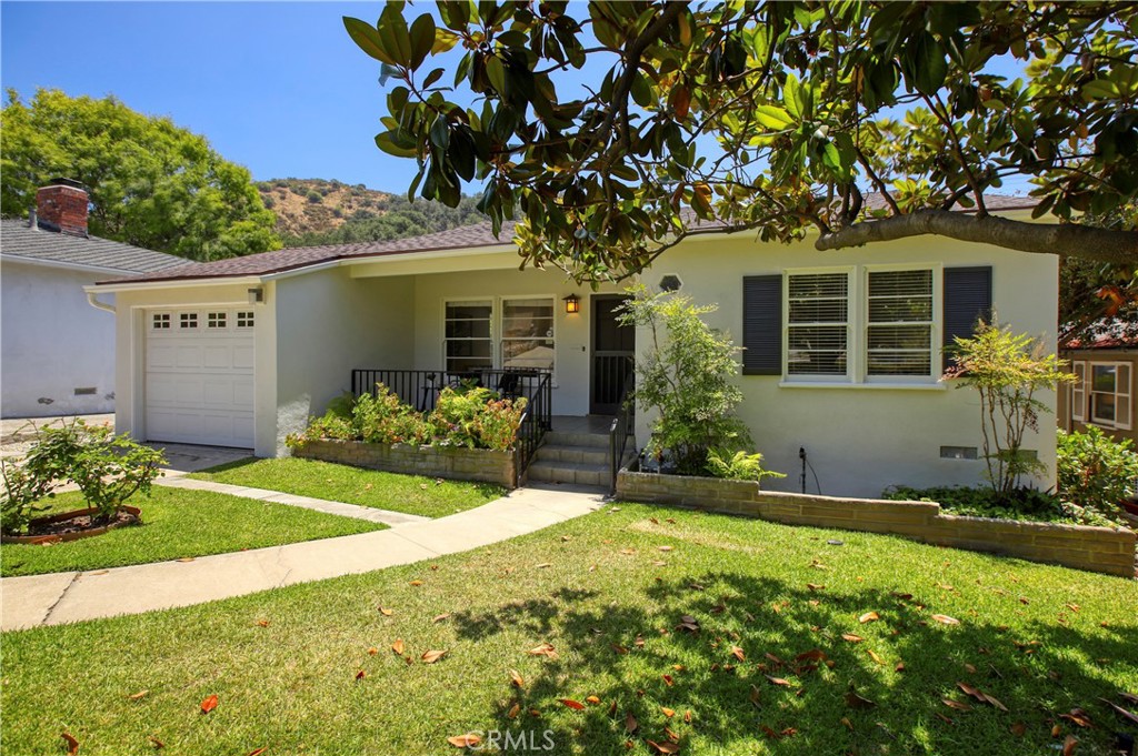 1852 Alpha Road Property Photo 1