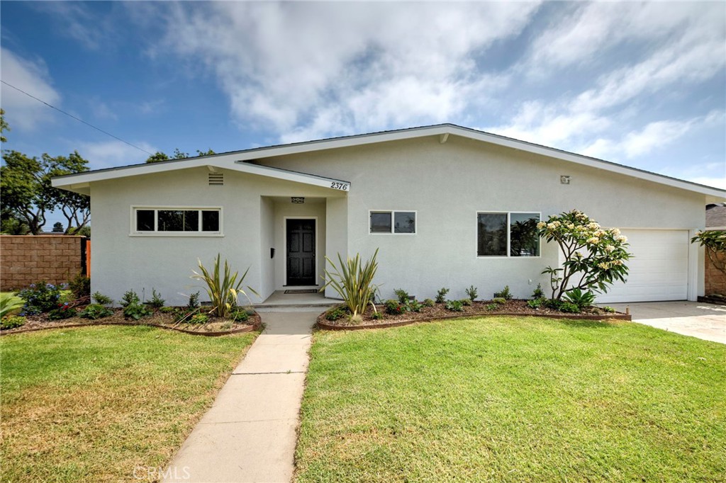 2376 Stanbridge Avenue Property Photo