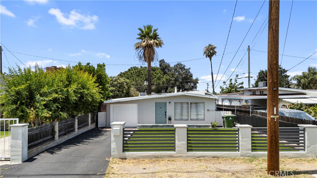 10831 Odell Avenue Property Photo 1