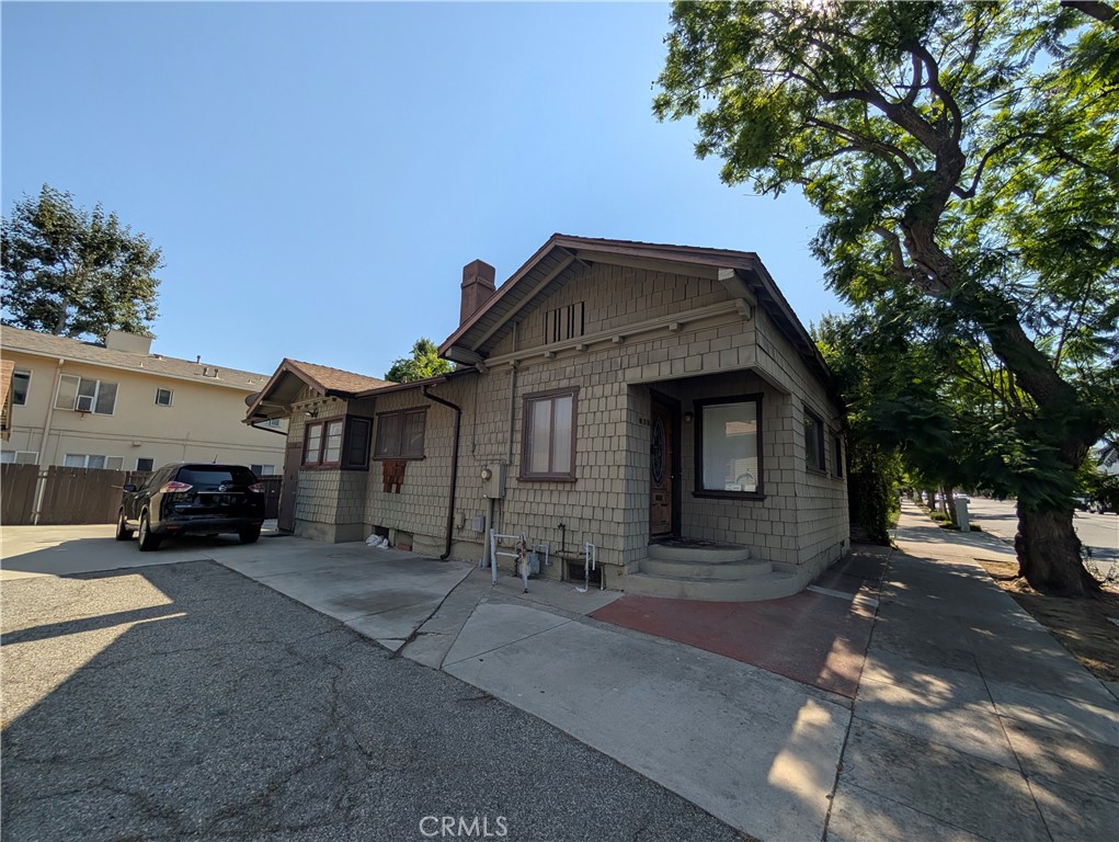 408 E Del Mar Boulevard Property Photo 1