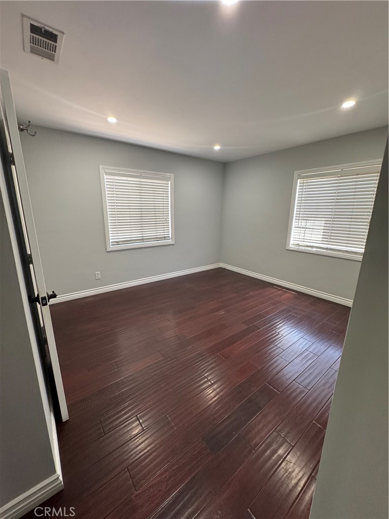 8739 Tyrone Ave Property Photo 23