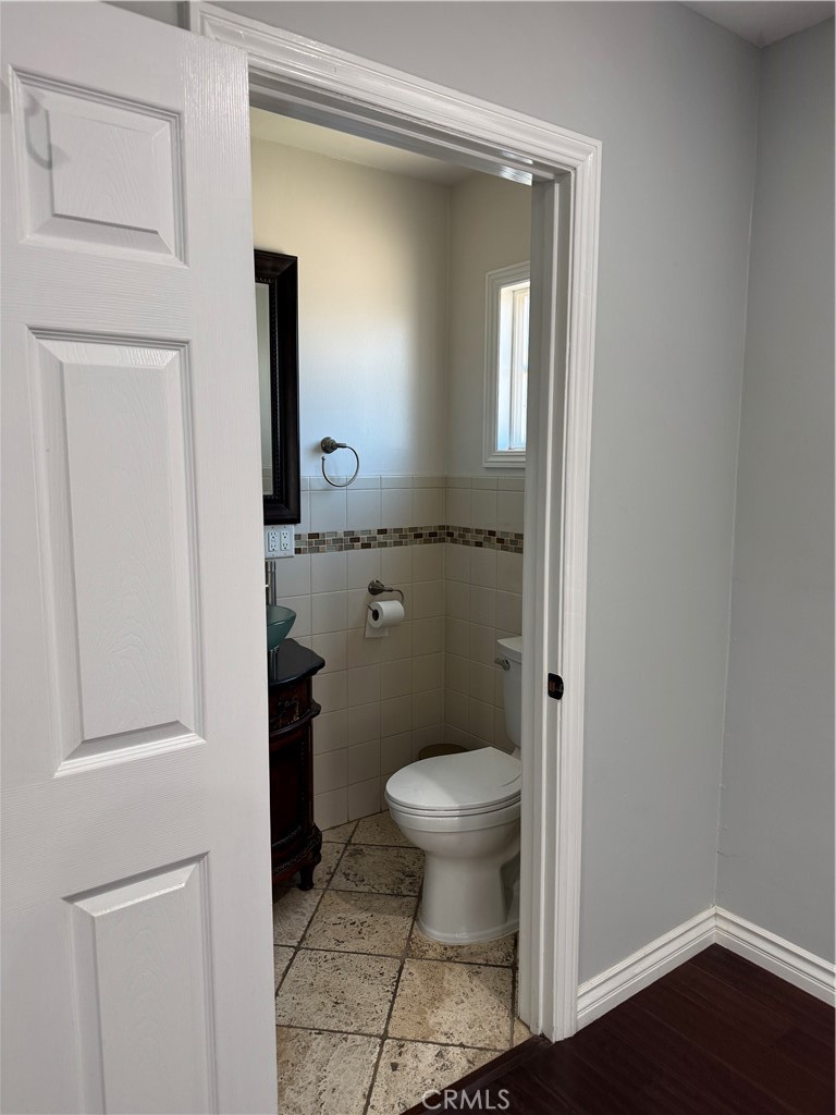 8739 Tyrone Ave Property Photo 26