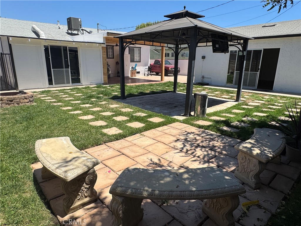 8739 Tyrone Ave Property Photo 38