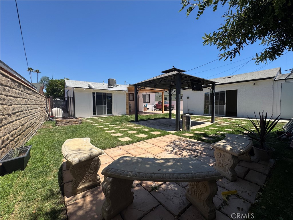 8739 Tyrone Ave Property Photo 39