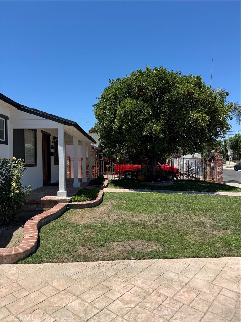 8739 Tyrone Ave Property Photo 42
