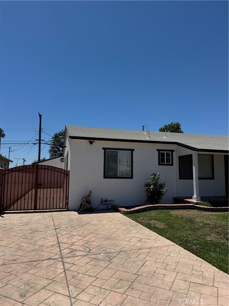 8739 Tyrone Ave Property Photo 44