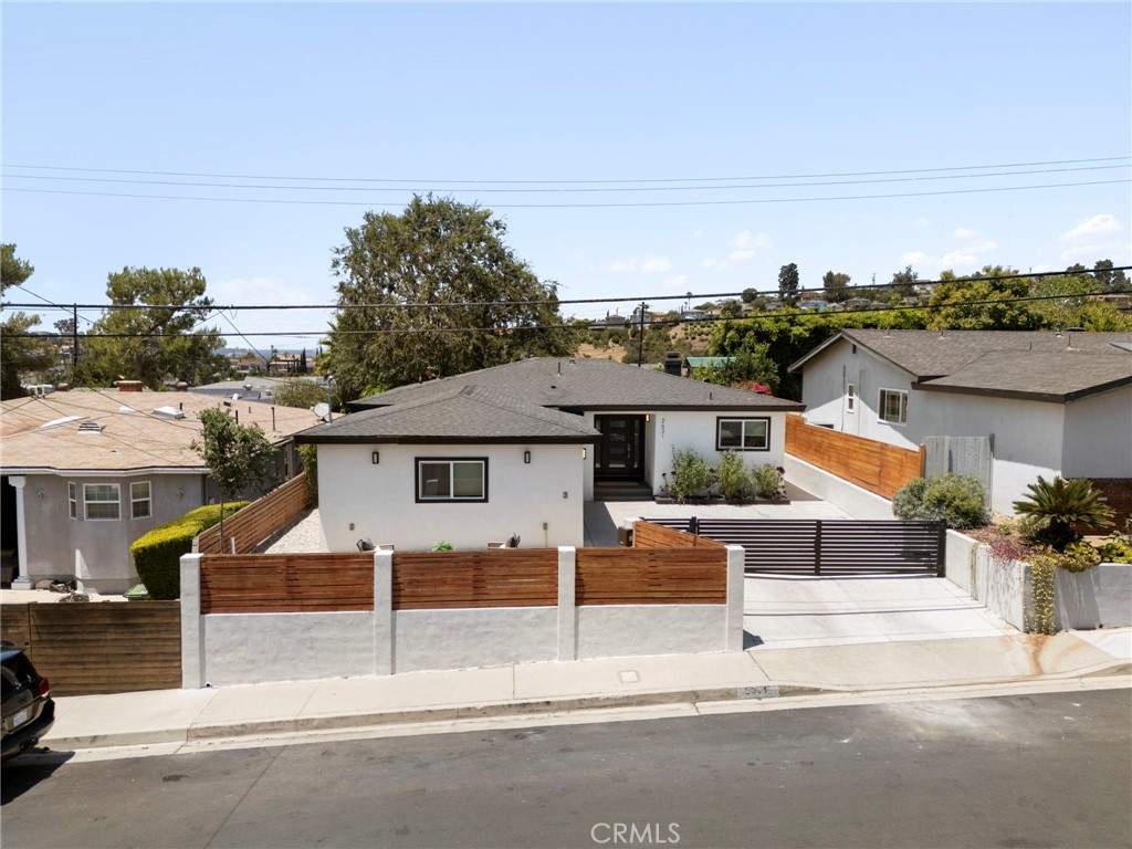 2631 Range Road Property Photo 1