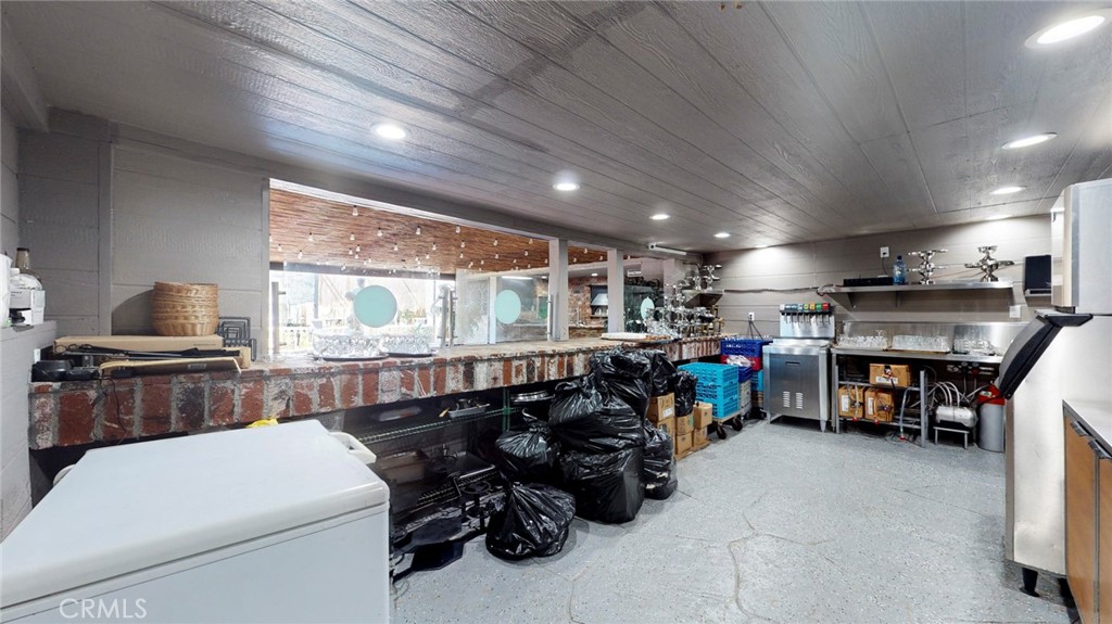 6500 Foothill Boulevard Property Photo 24