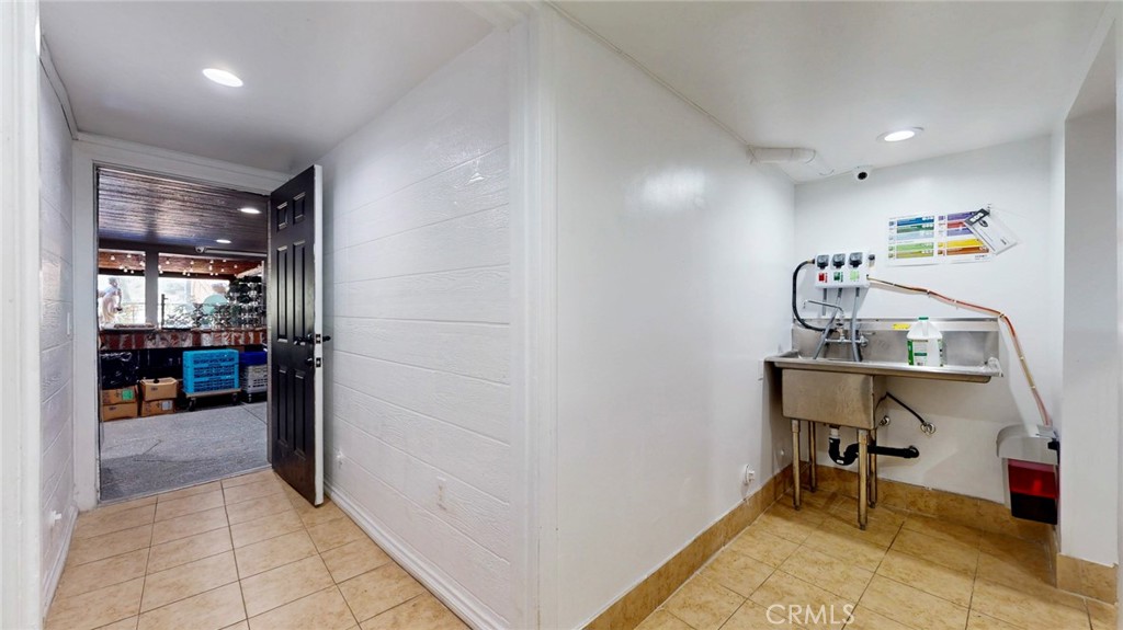 6500 Foothill Boulevard Property Photo 28