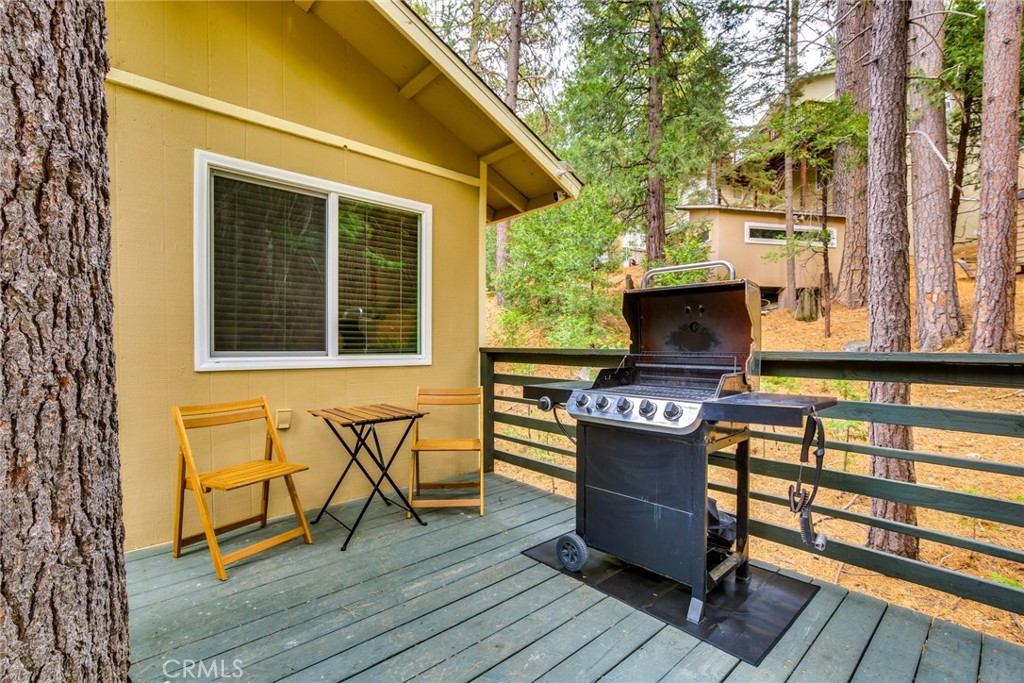 26131 Lake Forest Drive Property Photo 10