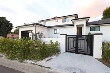 9315 White Oak Avenue Property Photo 1