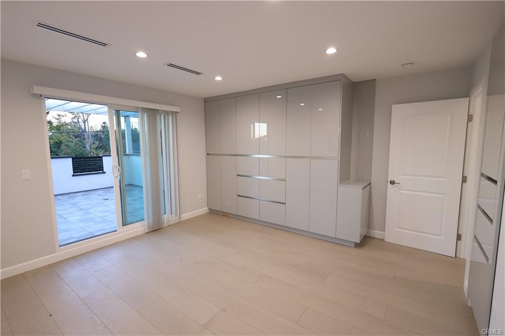 9315 White Oak Avenue Property Photo 16