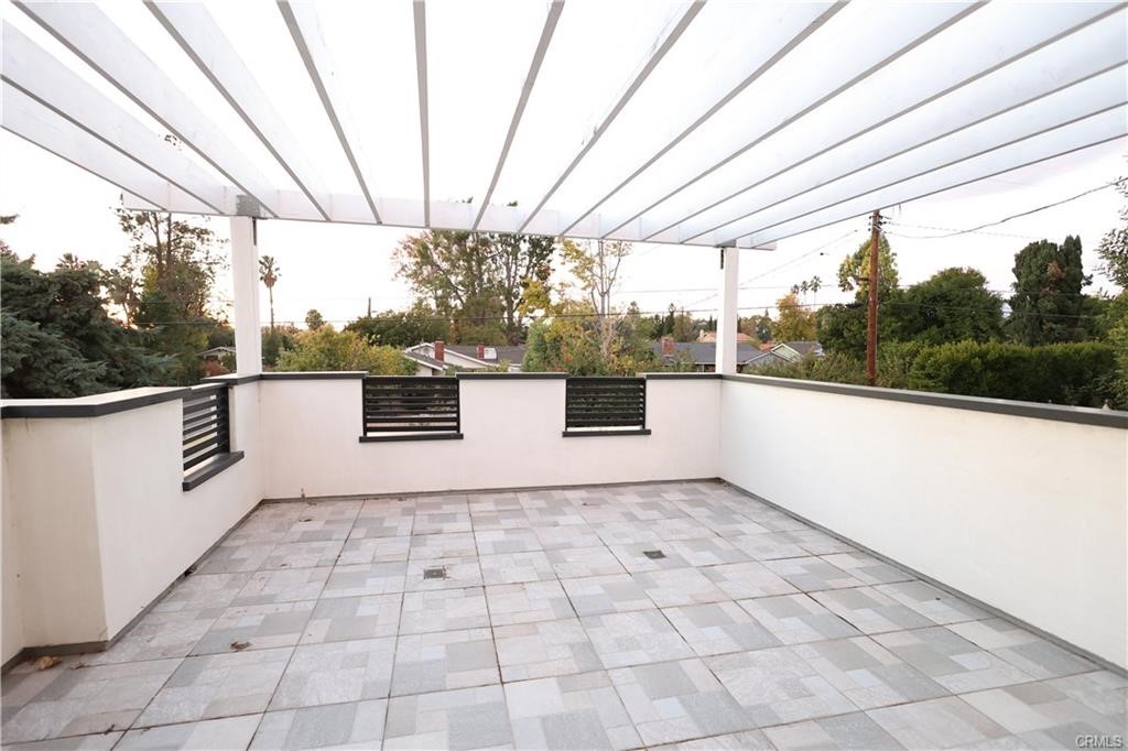 9315 White Oak Avenue Property Photo 21