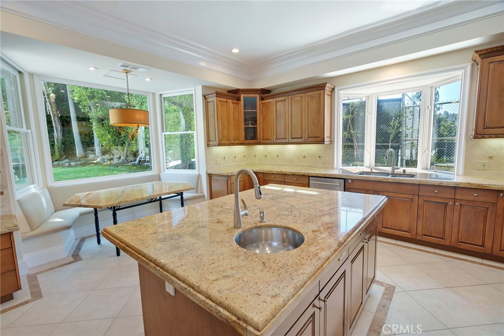 2784 Deep Canyon Drive Property Photo 42