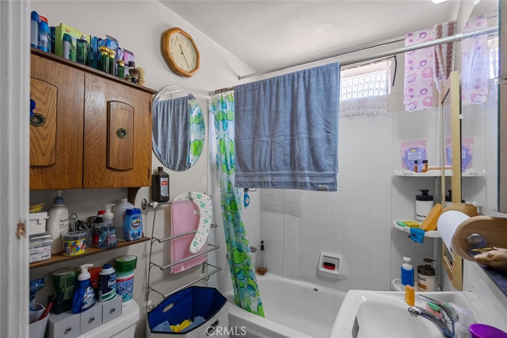 4617 Tilden Avenue Property Photo 24