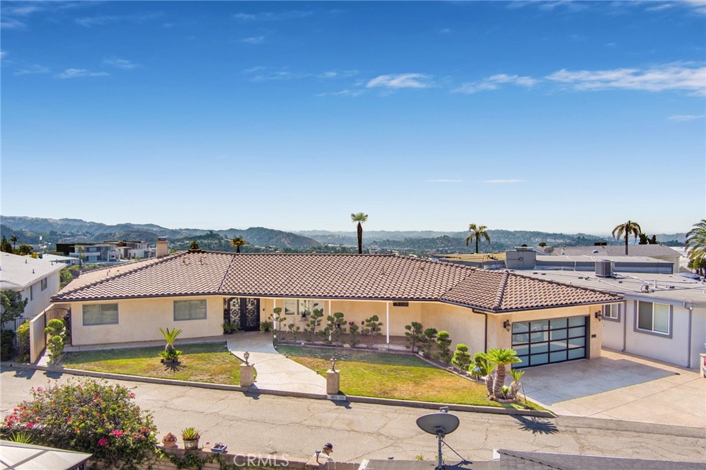 1971 Deermont Road Property Photo 1