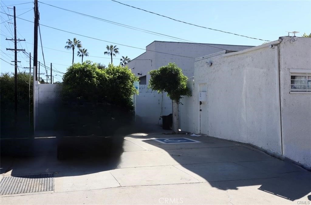 5846 San Fernando Road Property Photo 4