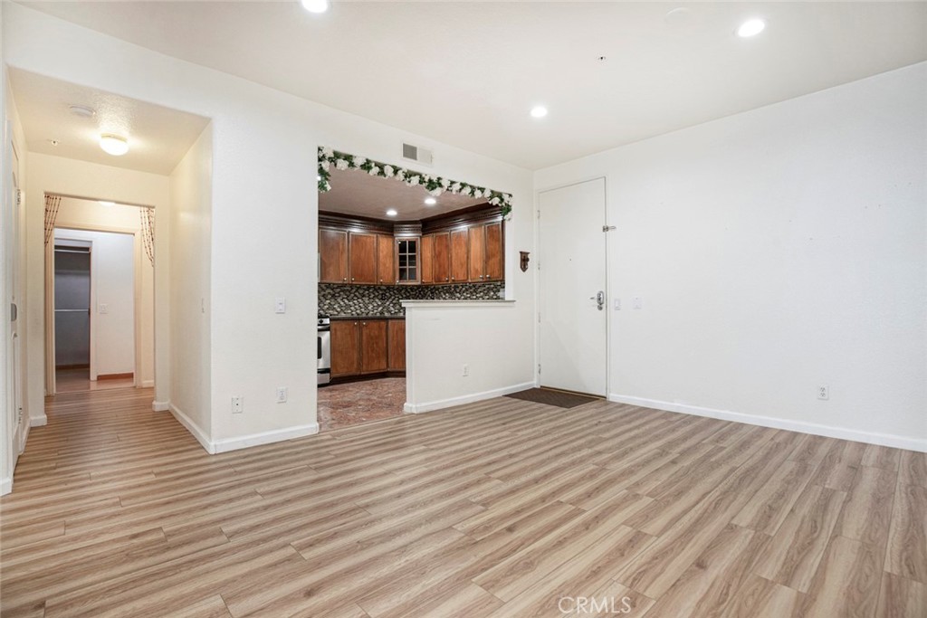 16940 Chatsworth Street 208 Property Photo 6