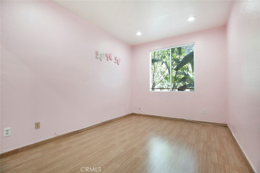 16940 Chatsworth Street 208 Property Photo 7