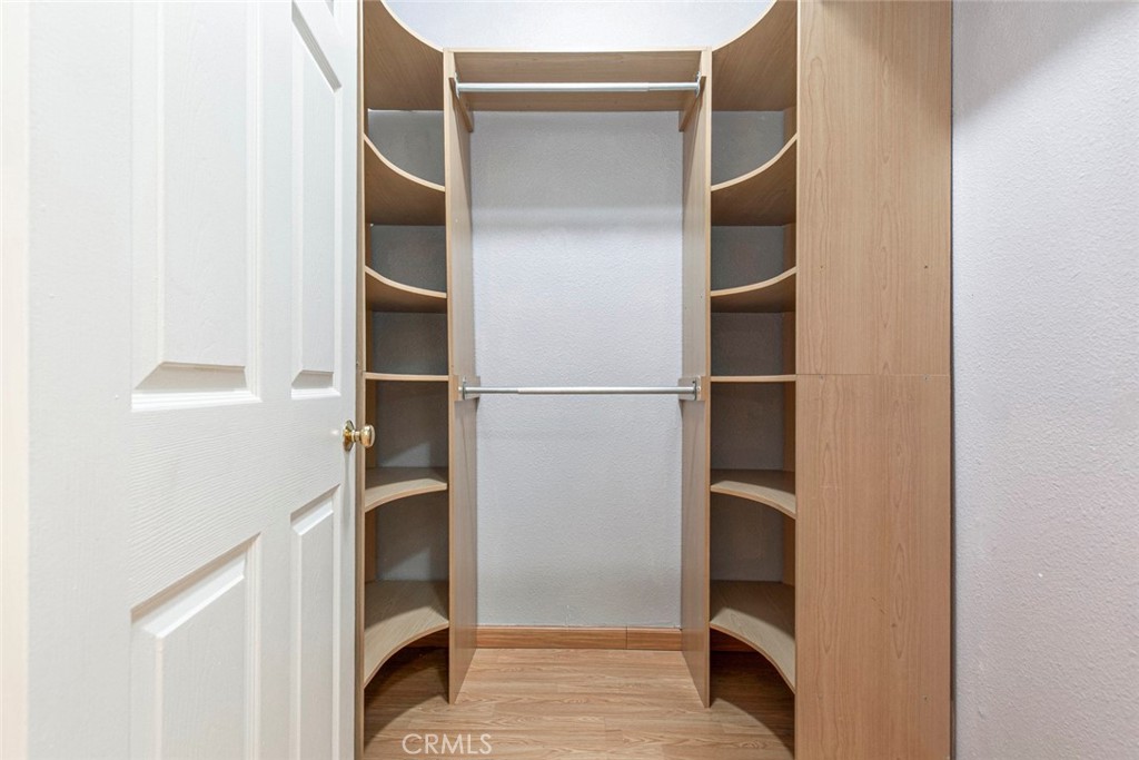 16940 Chatsworth Street 208 Property Photo 11