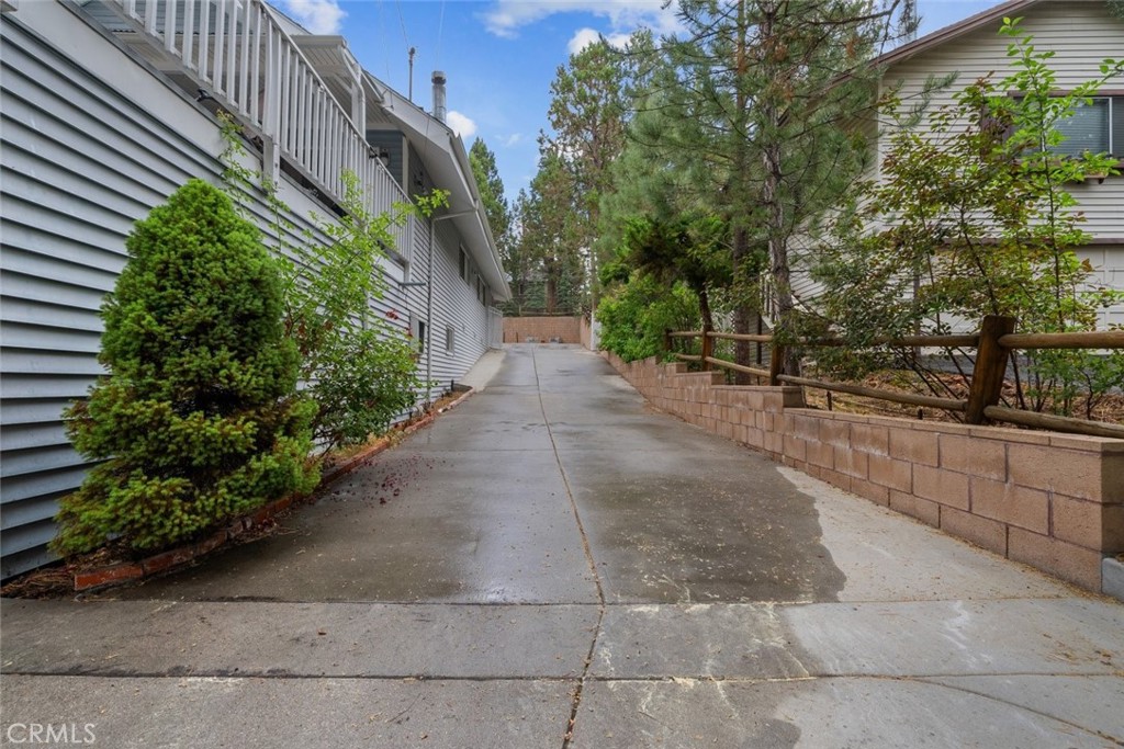 501 Catalina Road Property Photo 3