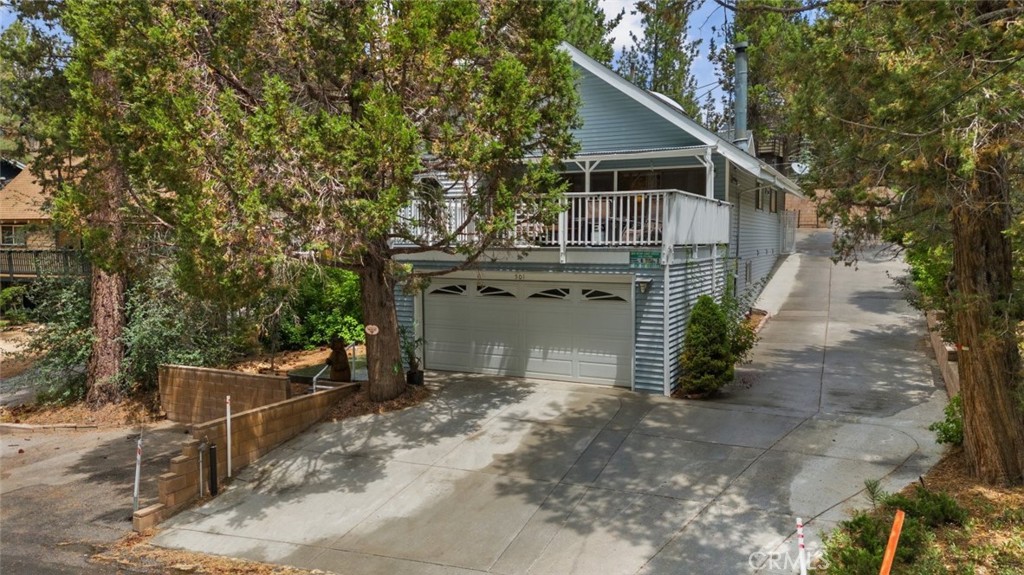 501 Catalina Road Property Photo 9