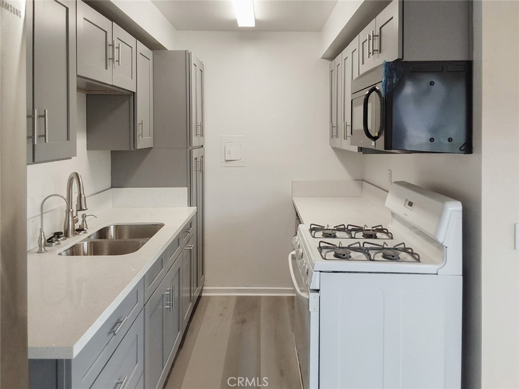 1006 Boynton Street 2 Property Photo 7