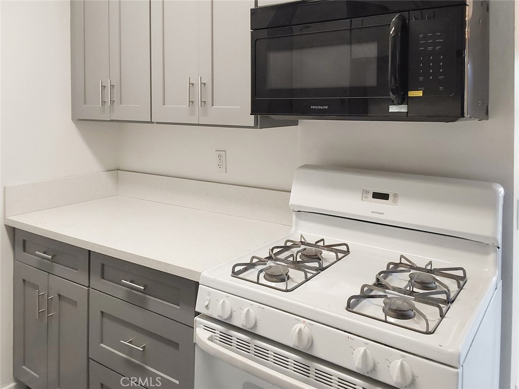 1006 Boynton Street 2 Property Photo 10