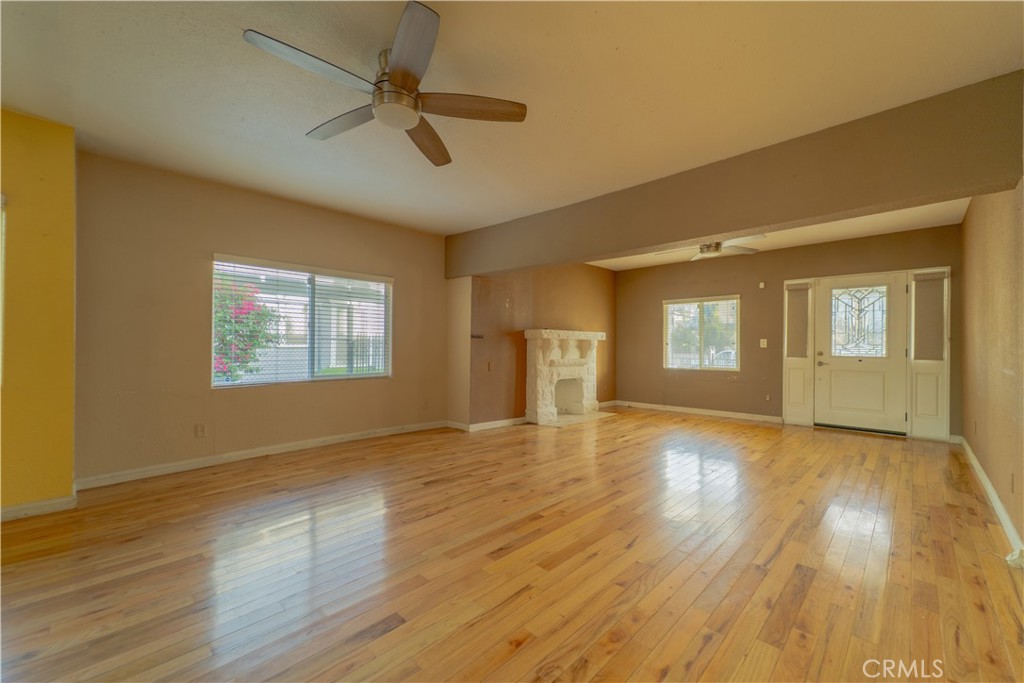 707 West 51st Street Property Photo 7