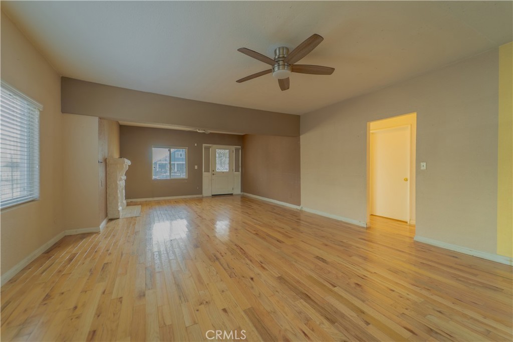 707 West 51st Street Property Photo 8