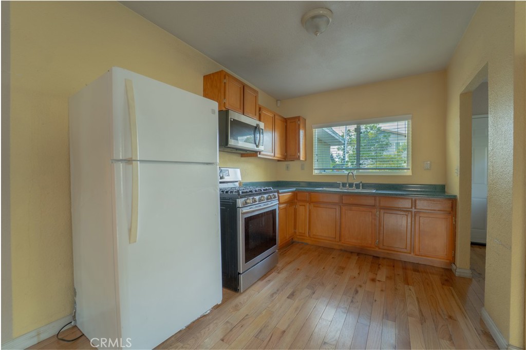 707 West 51st Street Property Photo 11