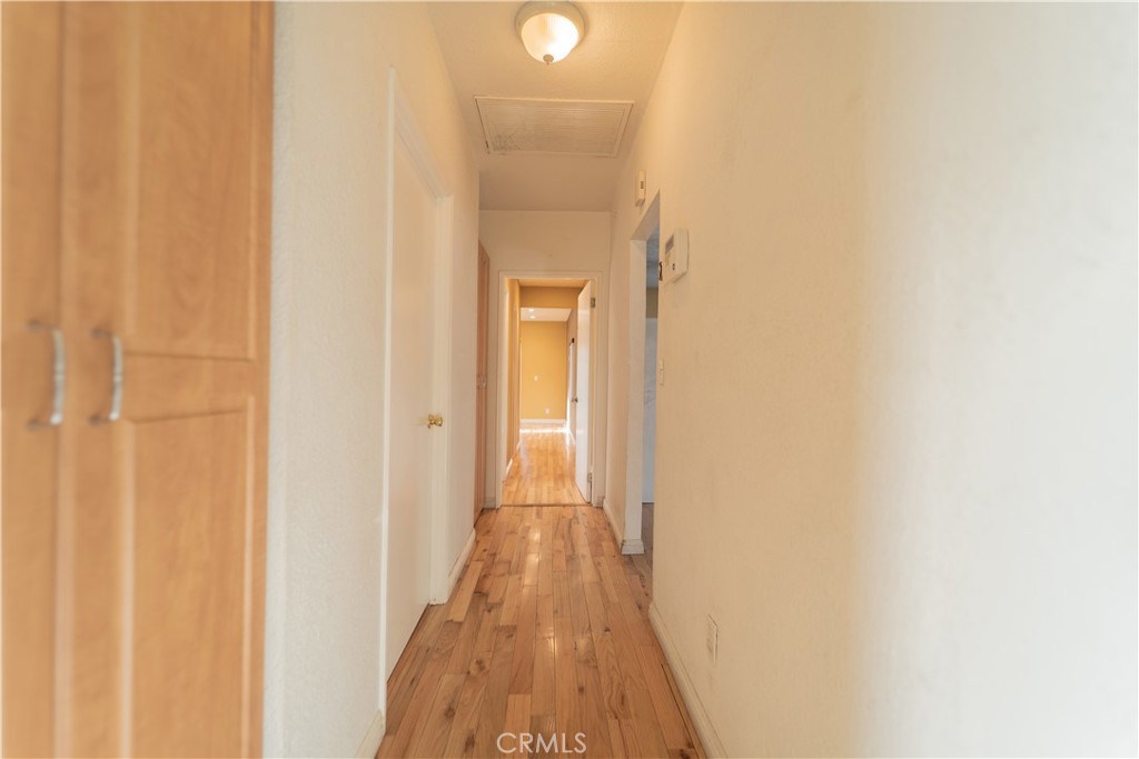 707 West 51st Street Property Photo 17