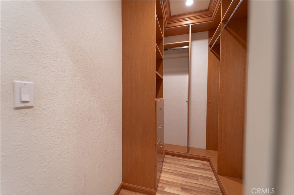 707 West 51st Street Property Photo 26