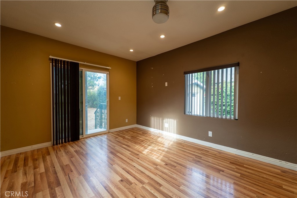 707 West 51st Street Property Photo 28