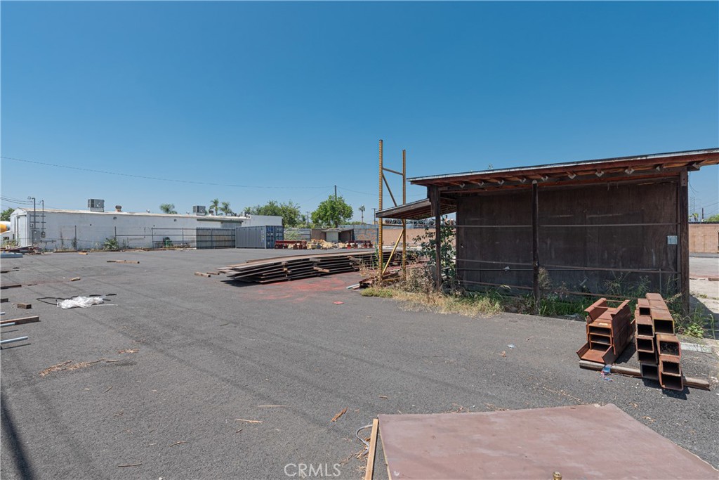 15204 Arrow Hwy Property Photo 13