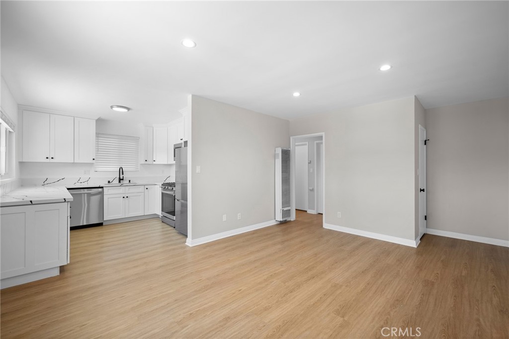 327 S Avenue 57 Property Photo 7