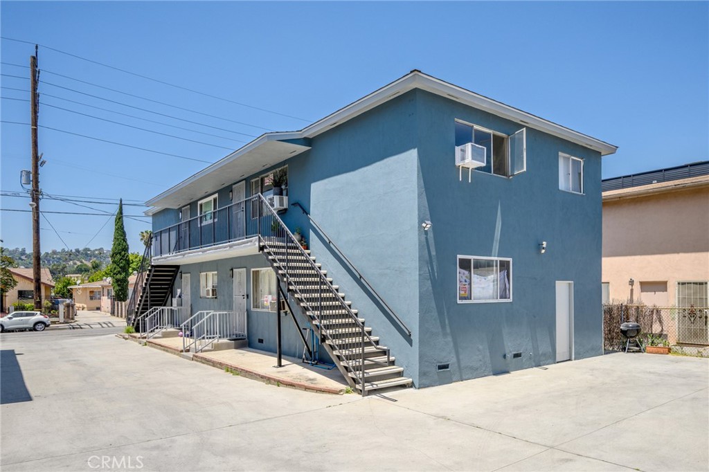 327 S Avenue 57 Property Photo 16