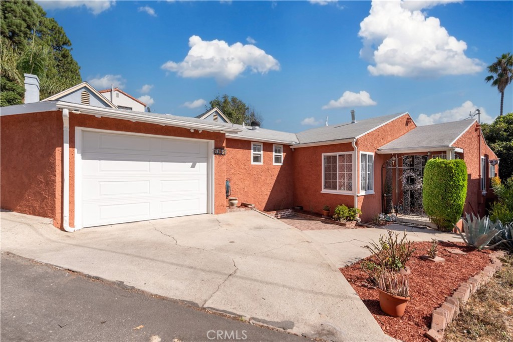6154 Mount Angelus Drive Property Photo 1